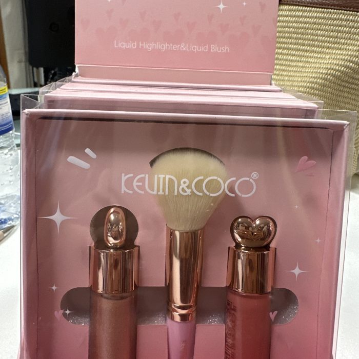 KIT ILUMINADOR E BLUSH LIQUIDO